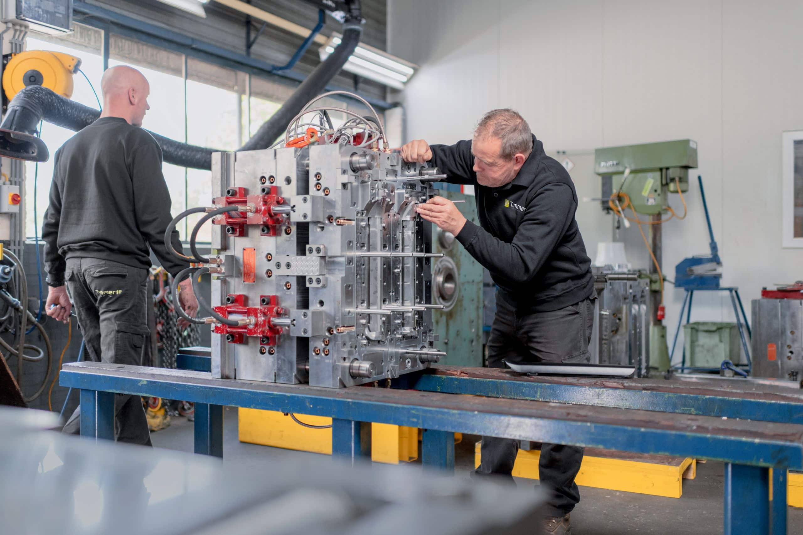 matrijzen als investering,meedenken,matrijsprestaties,onderhoud,reparartie,revisie,matrijs revisie,matrijs reparatie,matrijs onderhoud,waardevolle investering